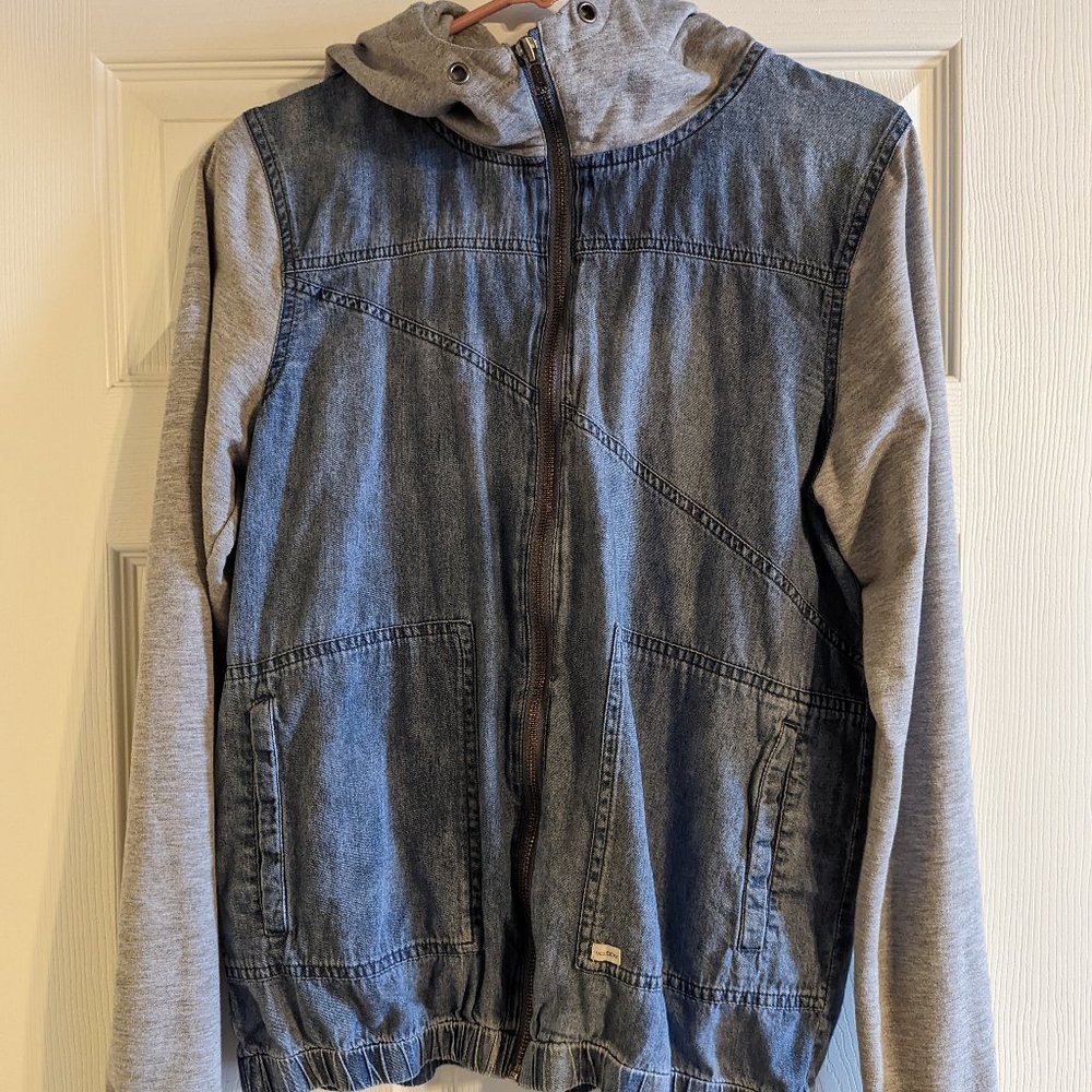 Volcom soft denim jean and fleece jacket sz m
